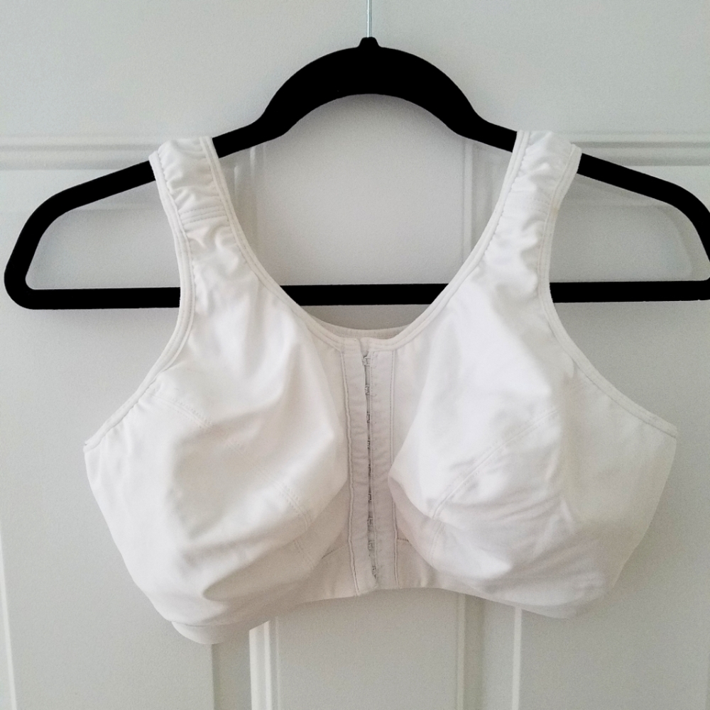 Enell sports bra size 3